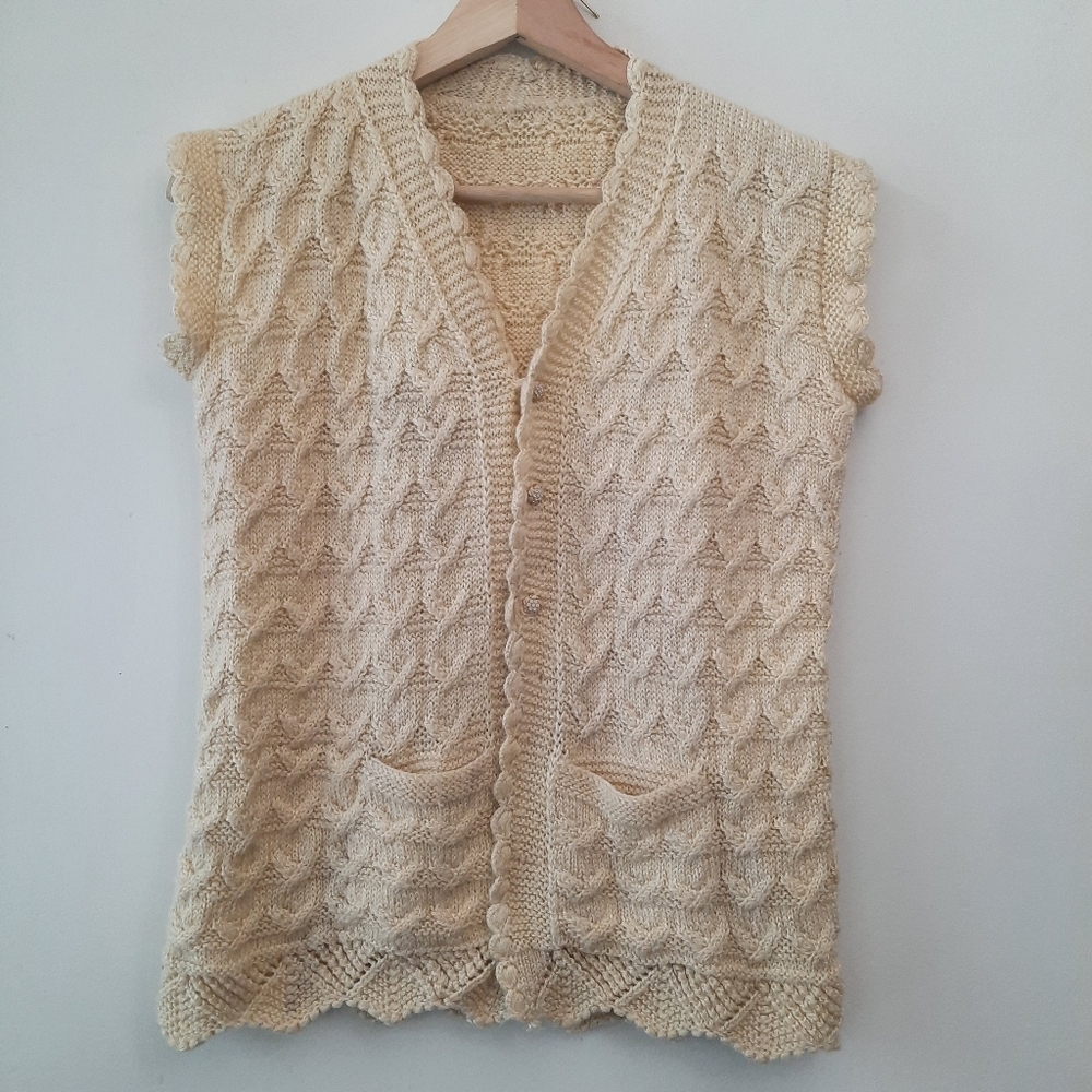 Vintage Cream Cable Knit Crochet Sweater Vest Cottagecore Boho Country - Picture 1 of 11